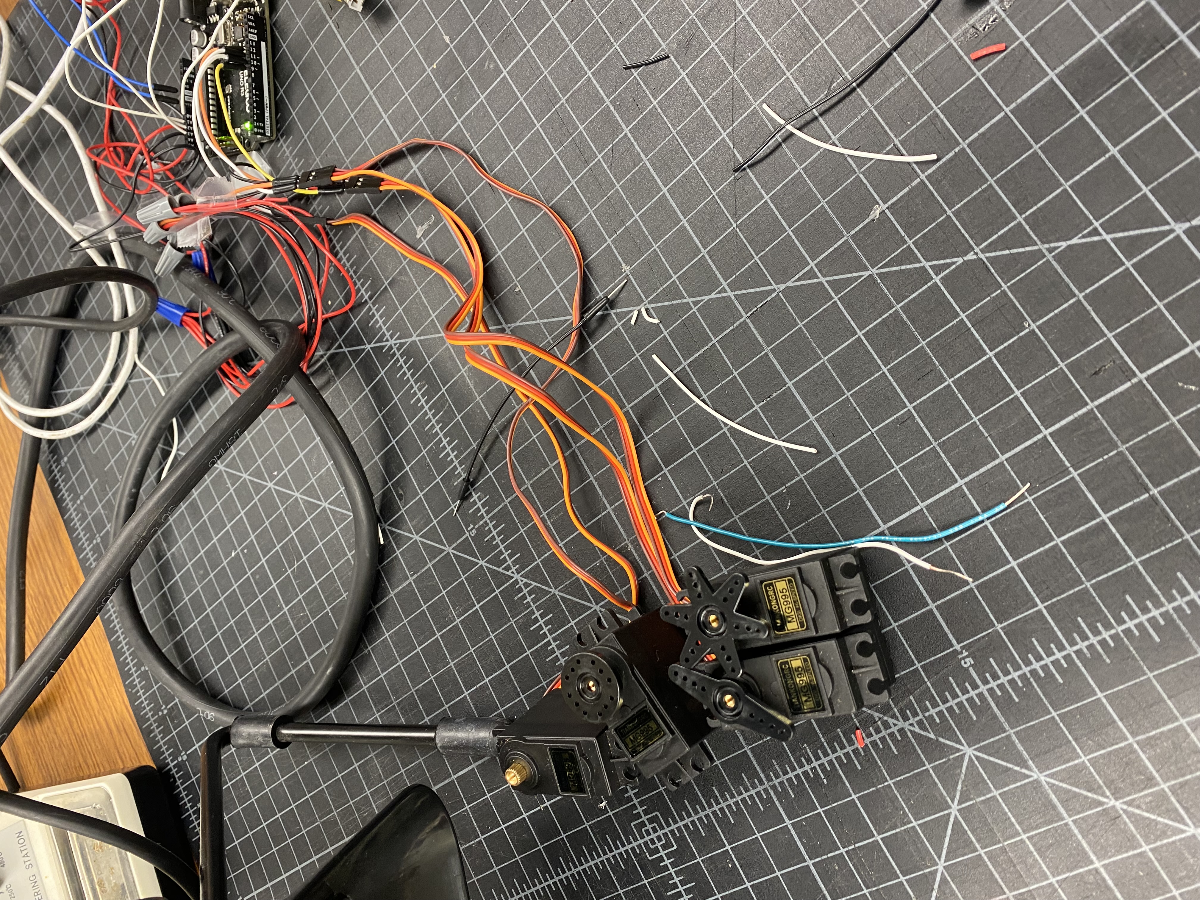 Servo Circuit W/ Potentiometers